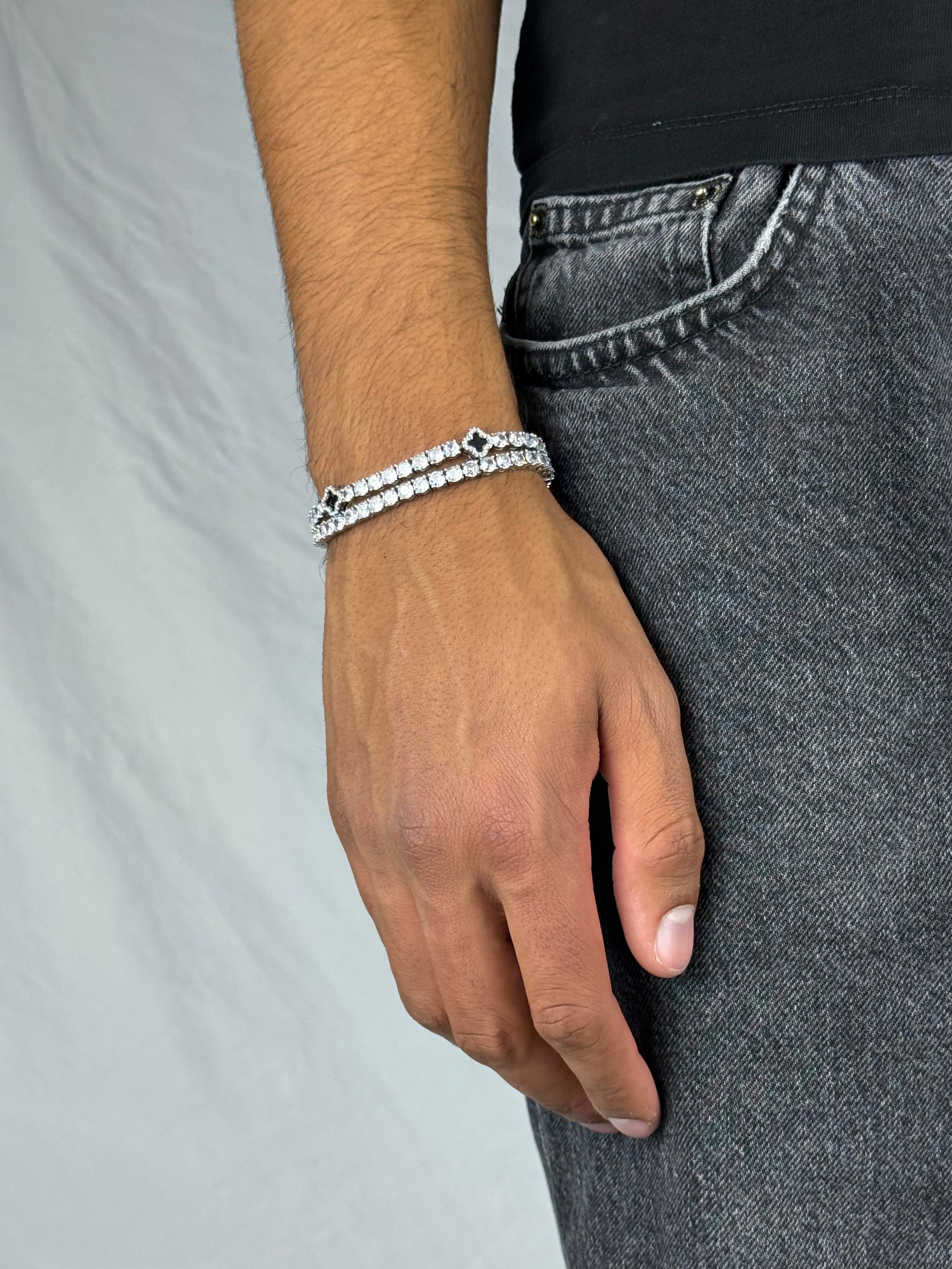 Black Cross Iced Set