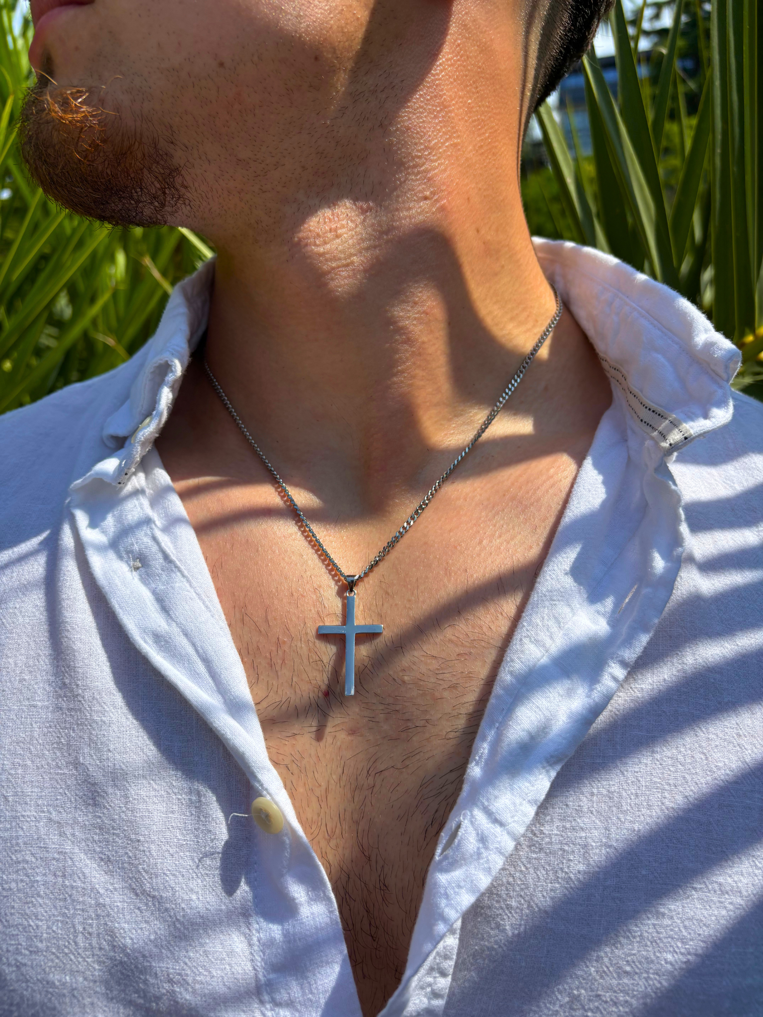 Cavario Cross